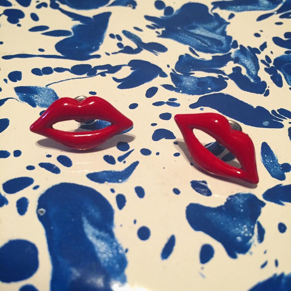 Red enamel hot lips mouth pout earrings